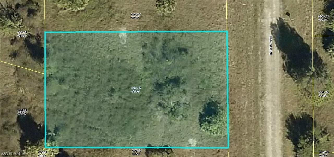 310 Radio Ave., Lehigh Acres, FL 33974