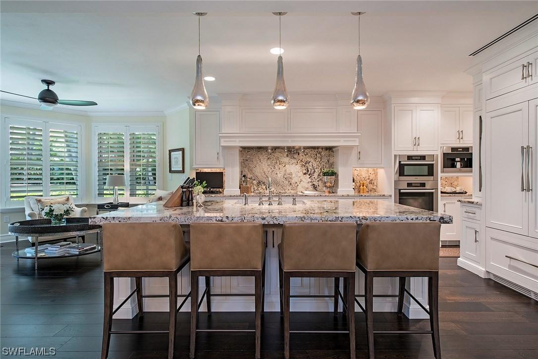 4021 Gulf Shore Blvd. #V17, Naples, FL 34103