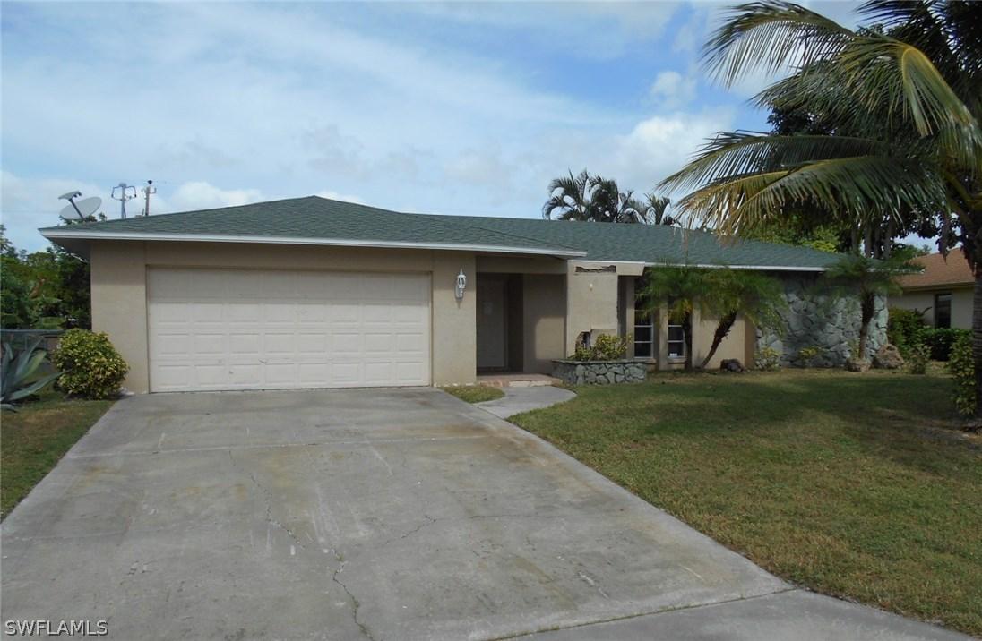 1121 SE 35th Ter., Cape Coral, FL 33904