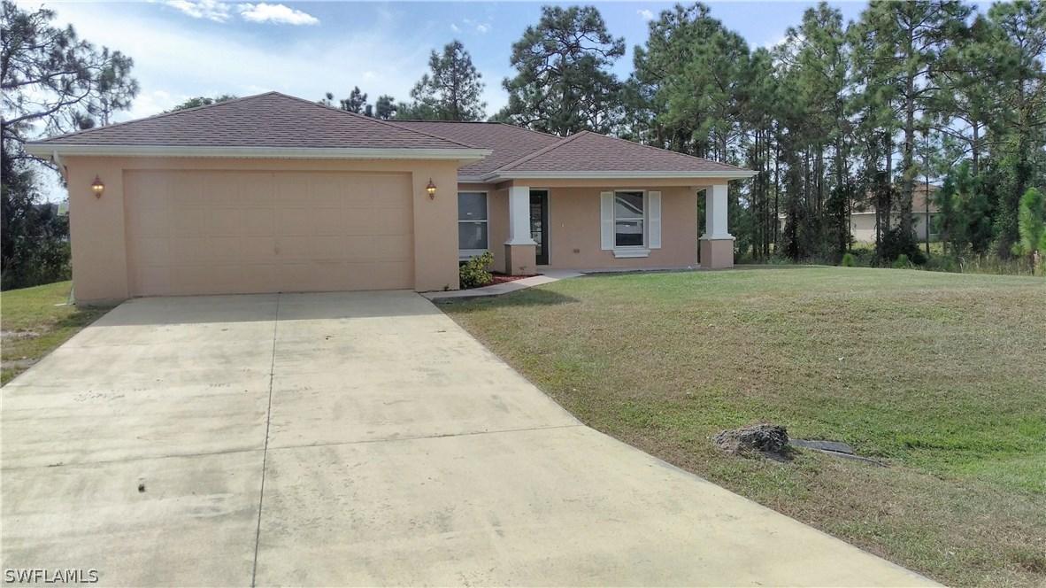 1224 Delores St., Lehigh Acres, FL 33974