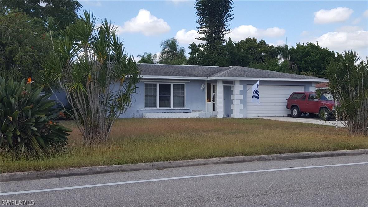 104 Richmond Ave., Lehigh Acres, FL 33936