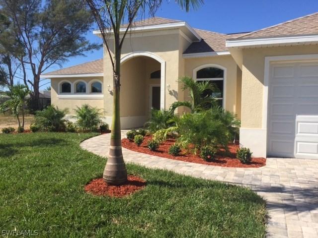 4702 SW 16th Pl., Cape Coral, FL 33914