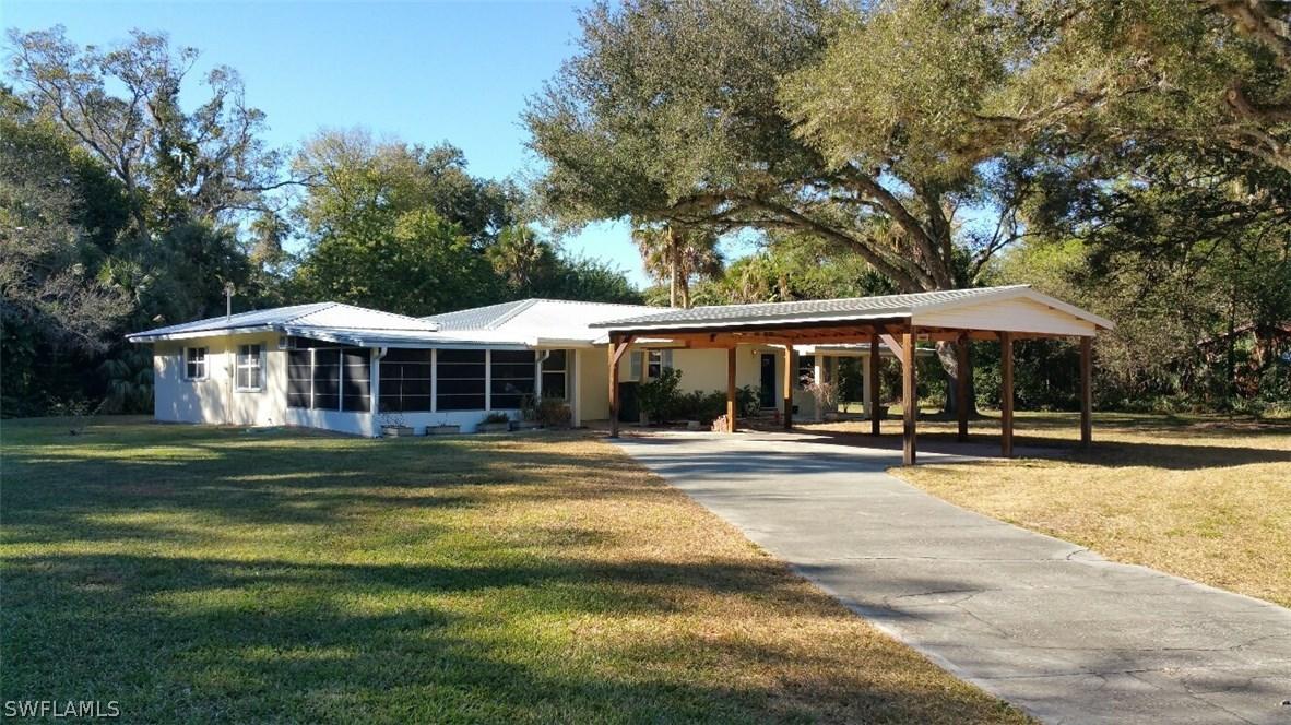 500 6th Ave., Labelle, FL 33935