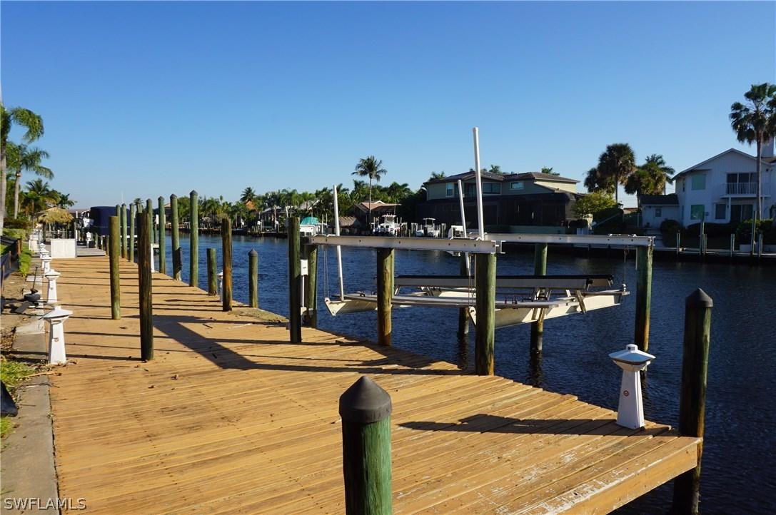 5611 SW 14th Ave., Cape Coral, FL 33914