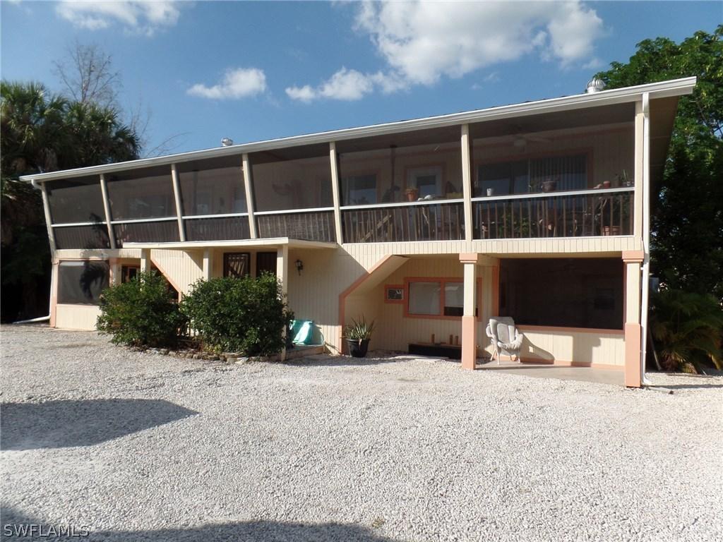 427 Lazy Way, Fort Myers Beach, FL 33931