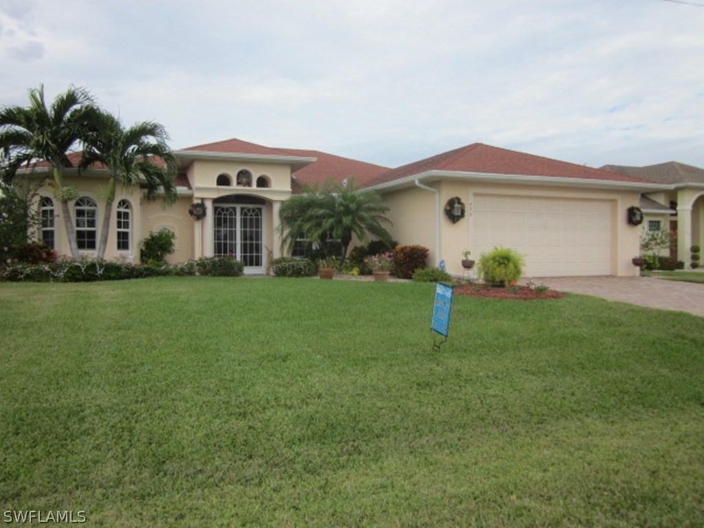 626 SE 8th Pl., Cape Coral, FL 33990