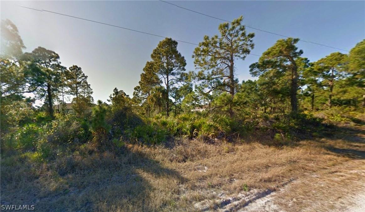 233 Malden Ave., Lehigh Acres, FL 33974