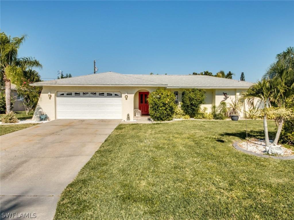 1007 SE 25th Ln., Cape Coral, FL 33904