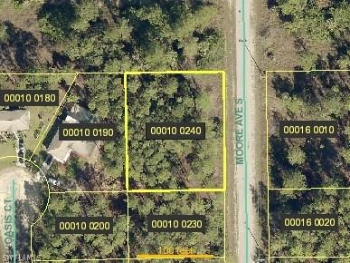 104 Moore Ave., Lehigh Acres, FL 33936
