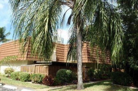 5253 Cedarbend Dr. #4, Fort Myers, FL 33919