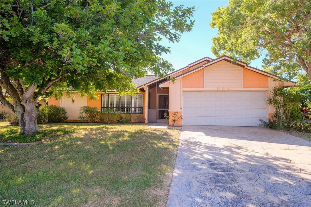 226 SW 43rd Ln., Cape Coral, FL 33914