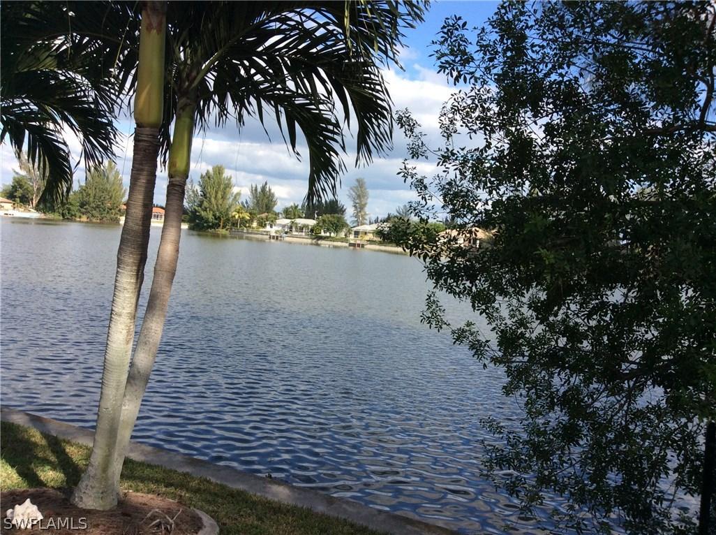 3727 SW 15th Pl., Cape Coral, FL 33914