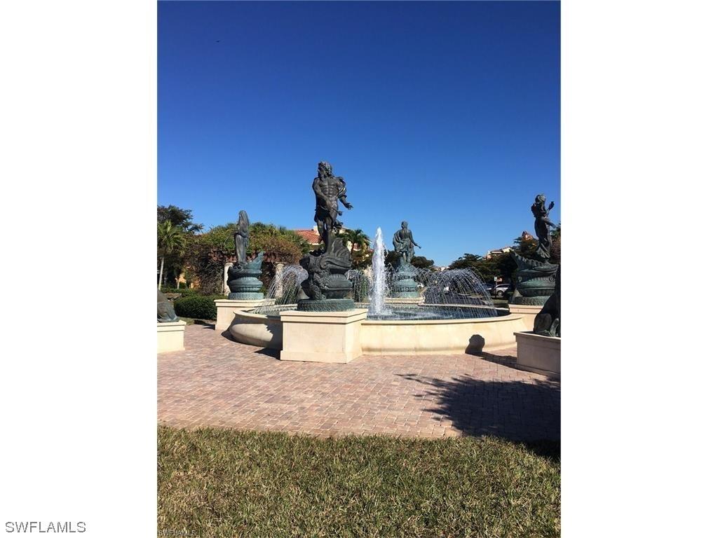 8589 Via Garibaldi Cir. #204, Estero, FL 33928