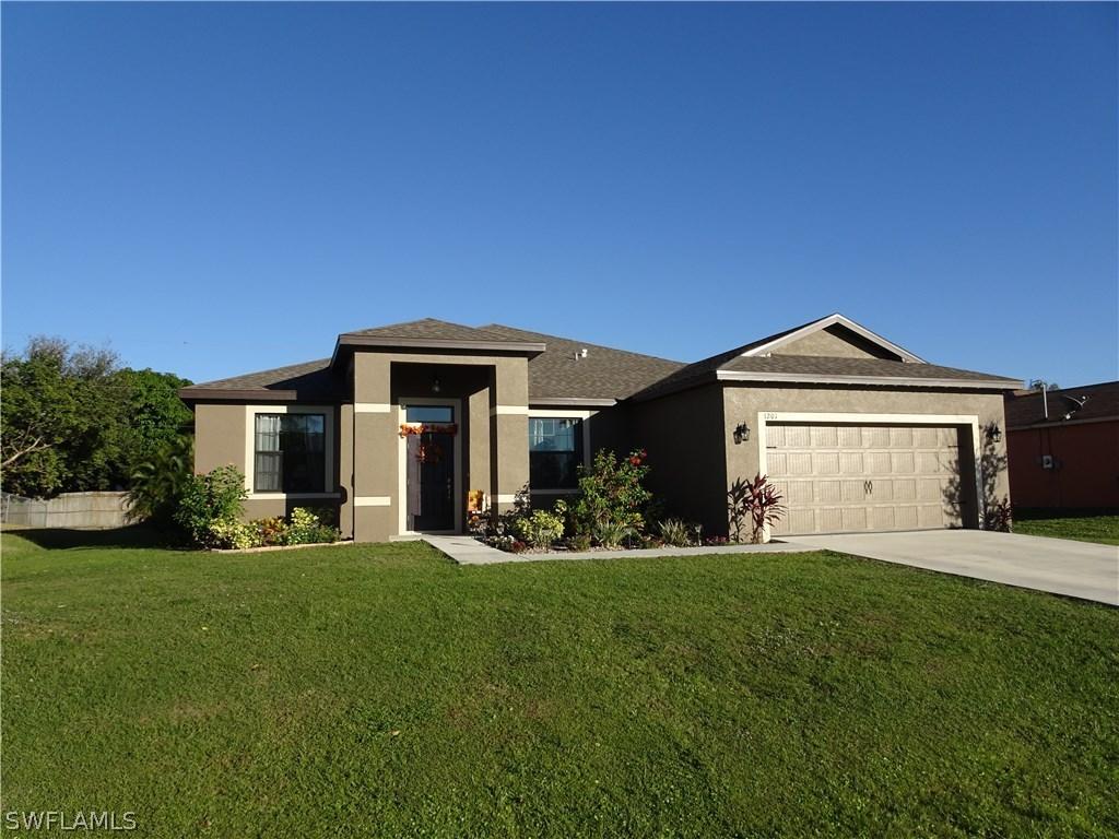 1201 SW 10th Pl., Cape Coral, FL 33991