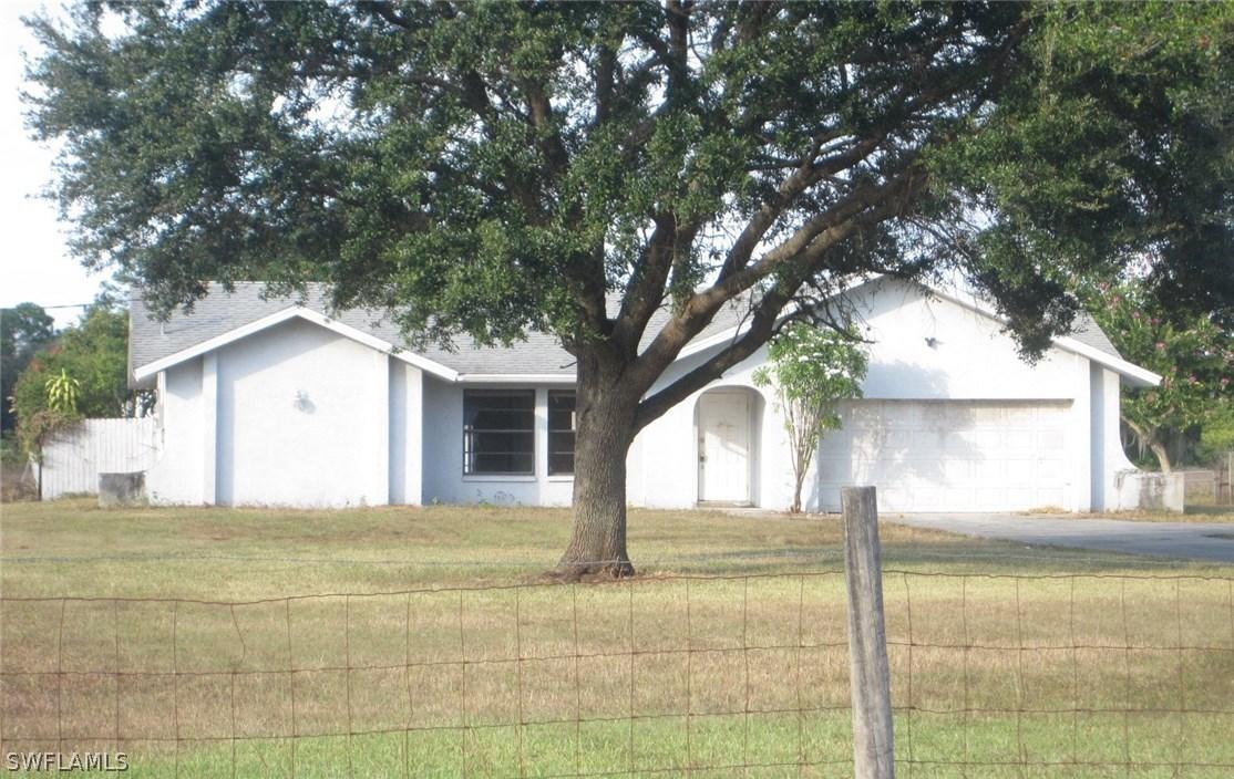 17951 Oak Creek Rd., Alva, FL 33920