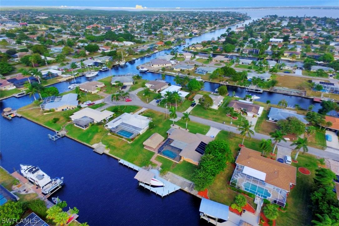 2818 SE 17th Pl., Cape Coral, FL 33904