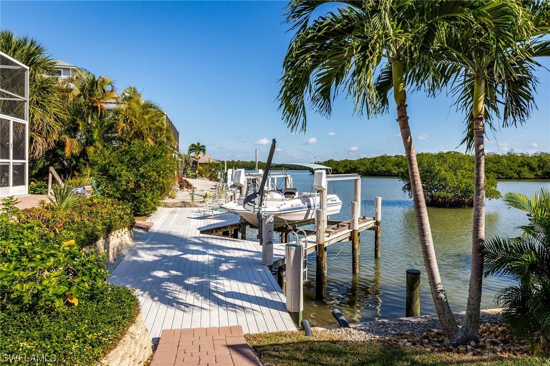 7 Blue Hill Ct., Marco Island, FL 34145