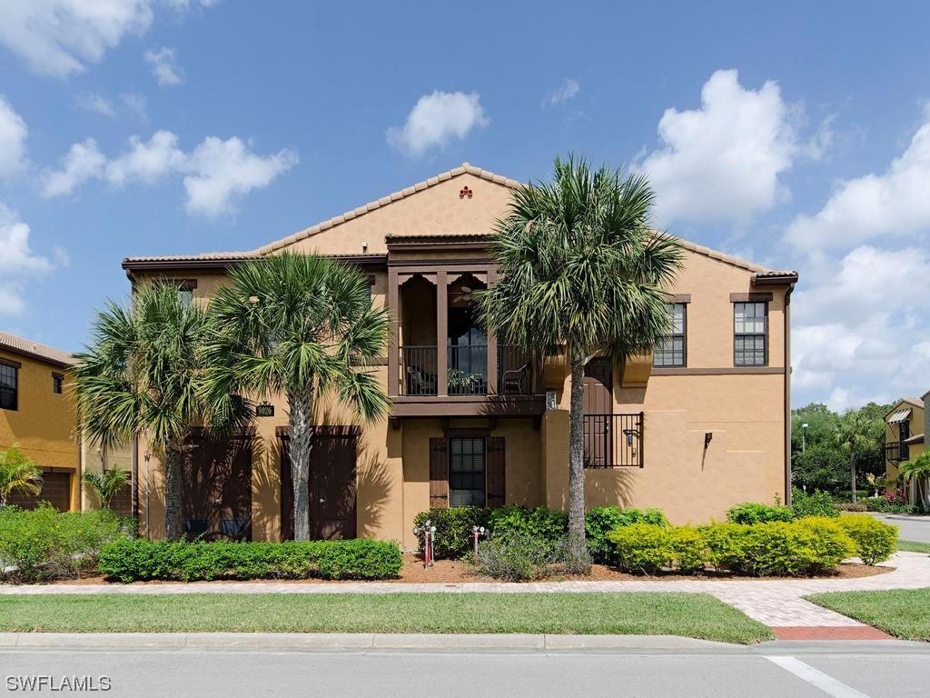 9026 Alturas Ln. #34-1, Naples, FL 34113