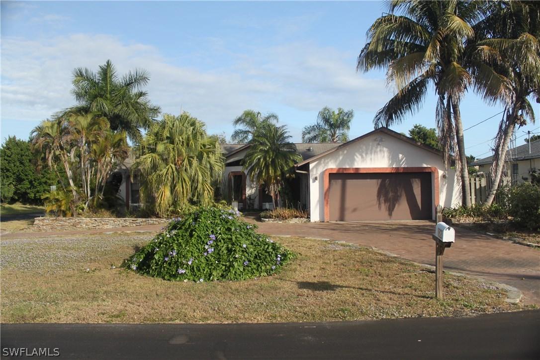 1823 SE 9th Ter., Cape Coral, FL 33990