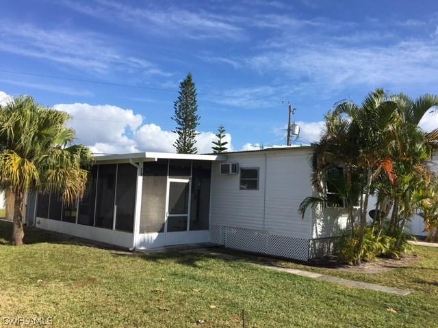 38 Helen Ln., Fort Myers Beach, FL 33931