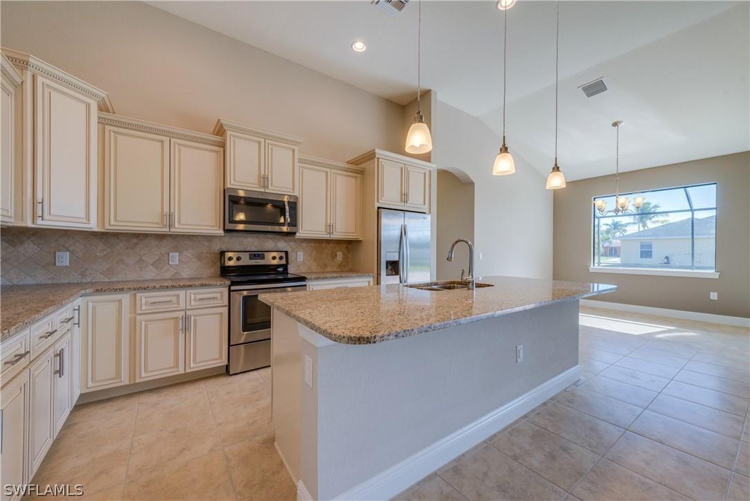 1132 SW 44th St., Cape Coral, FL 33914