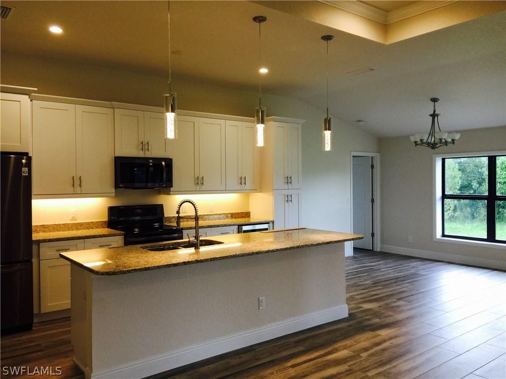 2622 SW 22nd Ave., Cape Coral, FL 33914