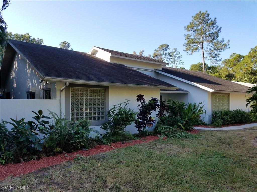 5770 Painted Leaf Ln., Naples, FL 34116