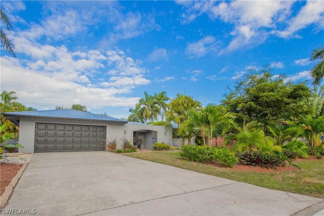 12050 Mcgregor Blvd., Fort Myers, FL 33919