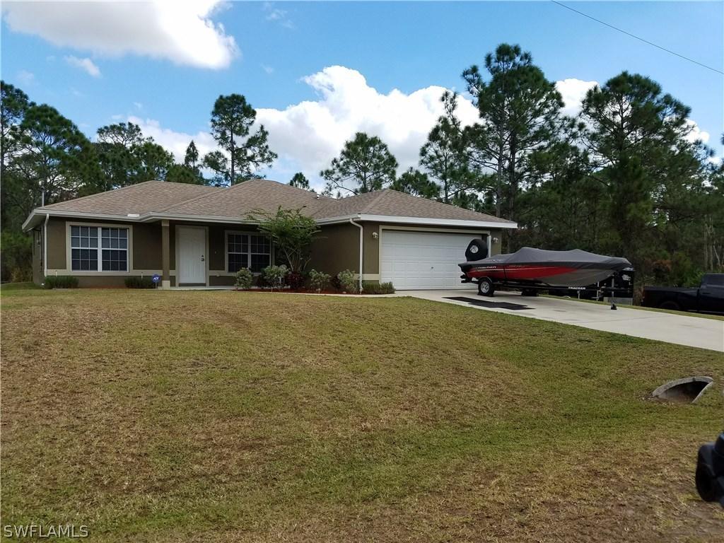 915 Hooper Ave., Lehigh Acres, FL 33974