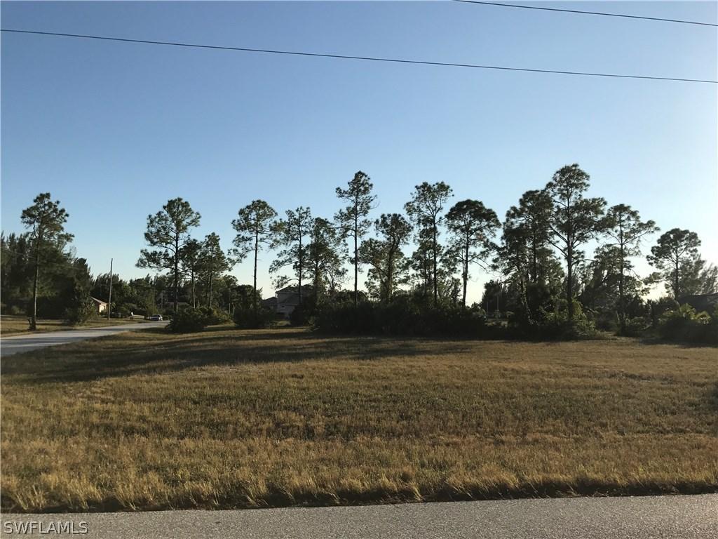 2338 NW 33rd Pl., Cape Coral, FL 33993