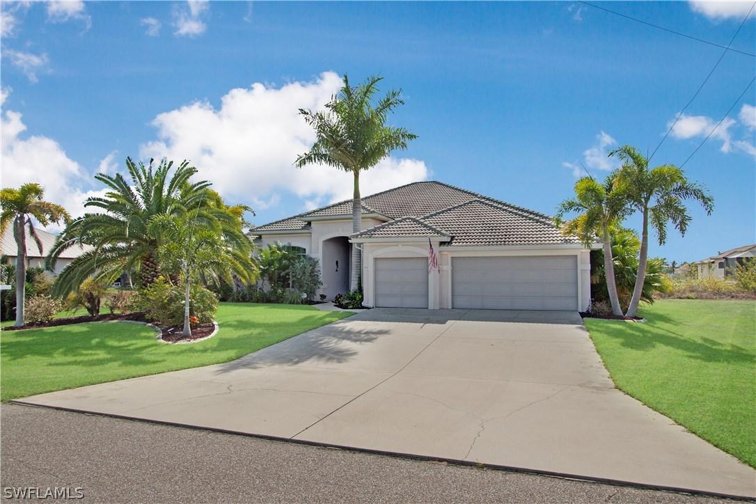 816 38th Pl., Cape Coral, FL 33993