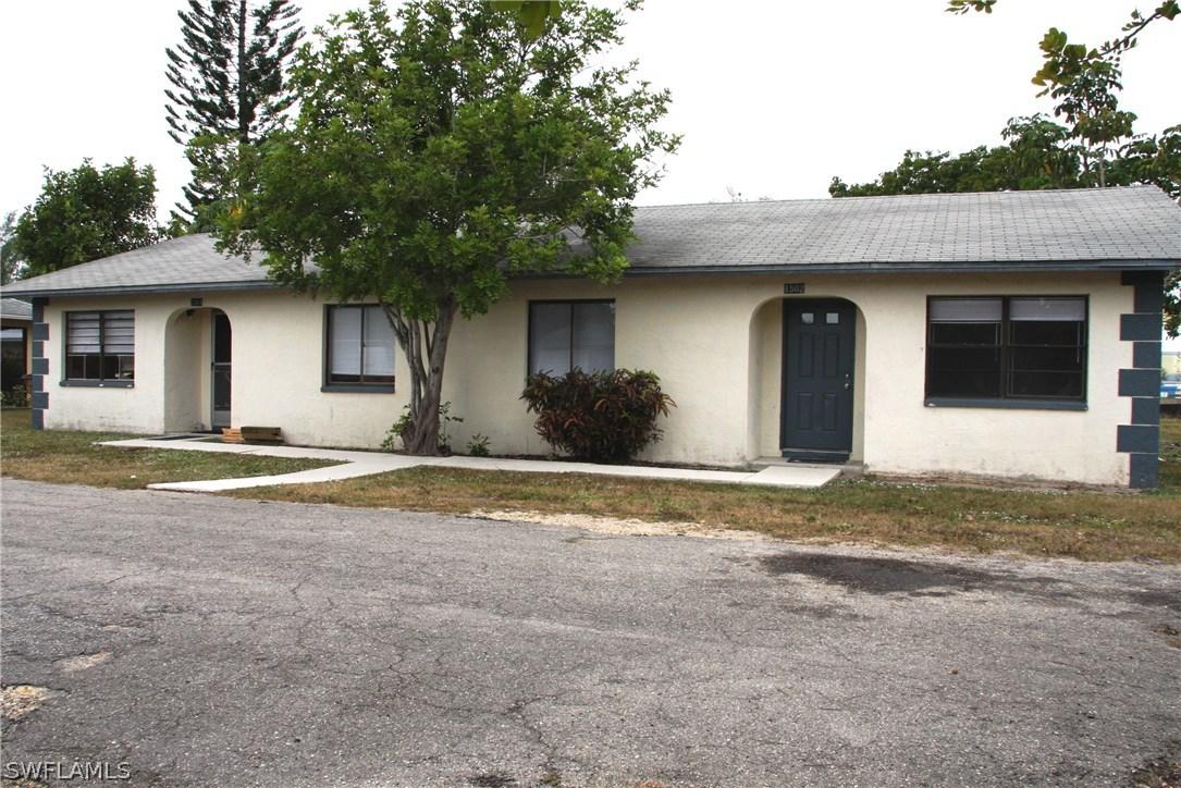 1502/1504 SE 1st Pl., Cape Coral, FL 33990