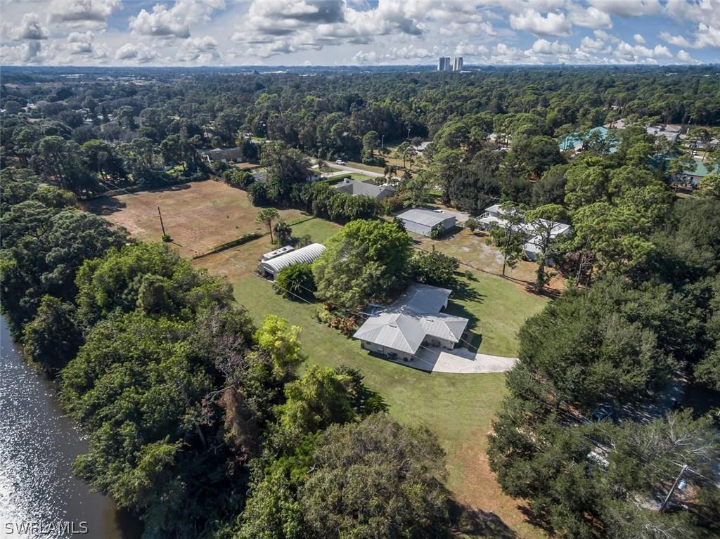 5908 Pendragon Ln., Fort Myers, FL 33912