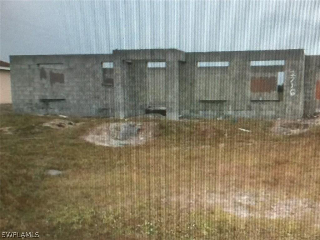 2716 69th St., Lehigh Acres, FL 33971