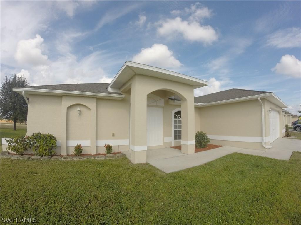 2129 NE 15th Ln., Cape Coral, FL 33909
