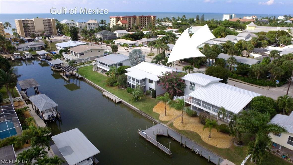 330 Bayland Rd., Fort Myers Beach, FL 33931