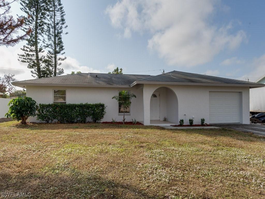 5272 17th Pl., Naples, FL 34116