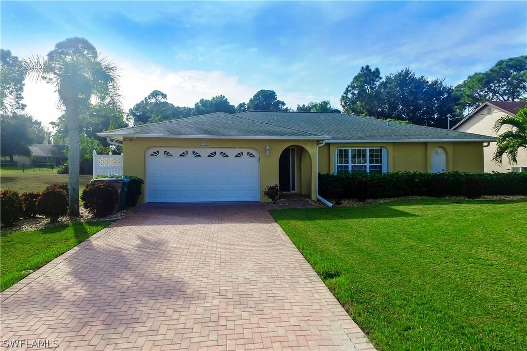 852 SW 18th Ter., Cape Coral, FL 33991