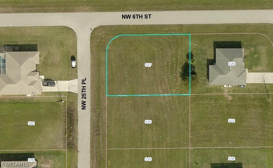 527 NW 25th Pl., Cape Coral, FL 33993