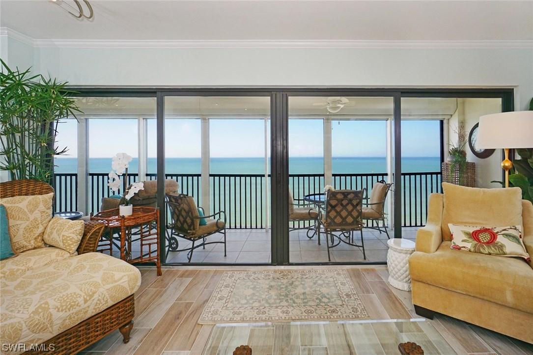 2171 Gulf Shore Blvd. #702, Naples, FL 34102