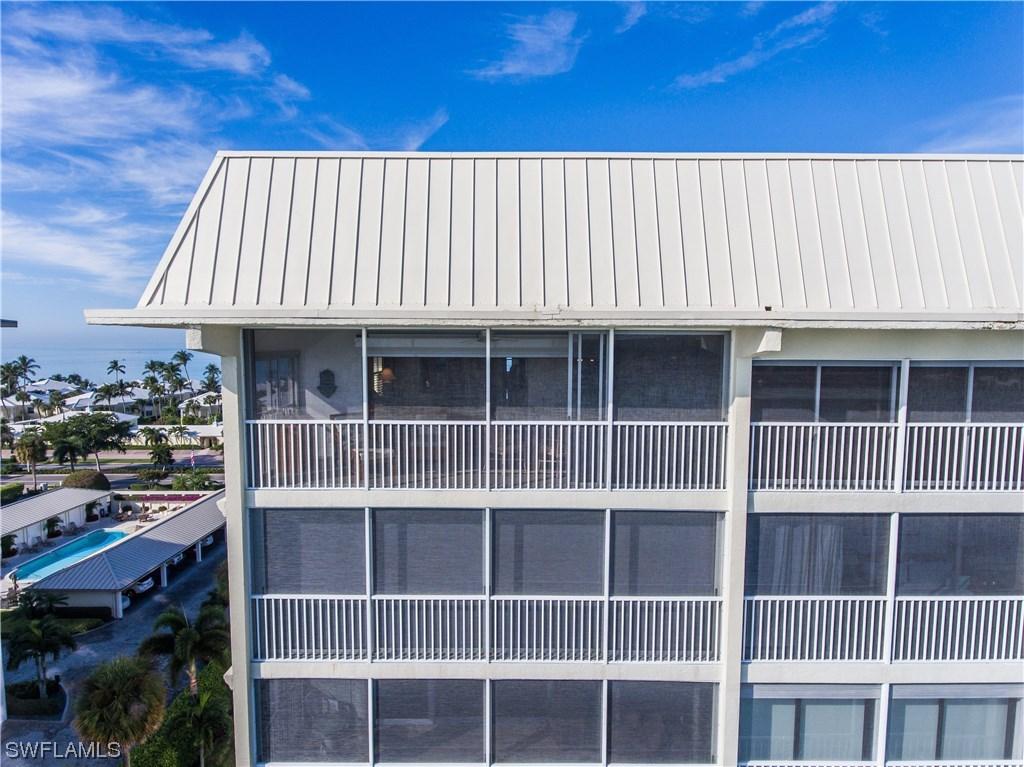 2750 Gulf Shore Blvd. #704, Naples, FL 34103