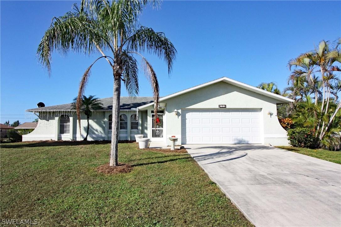 234 NE 17th Pl., Cape Coral, FL 33909