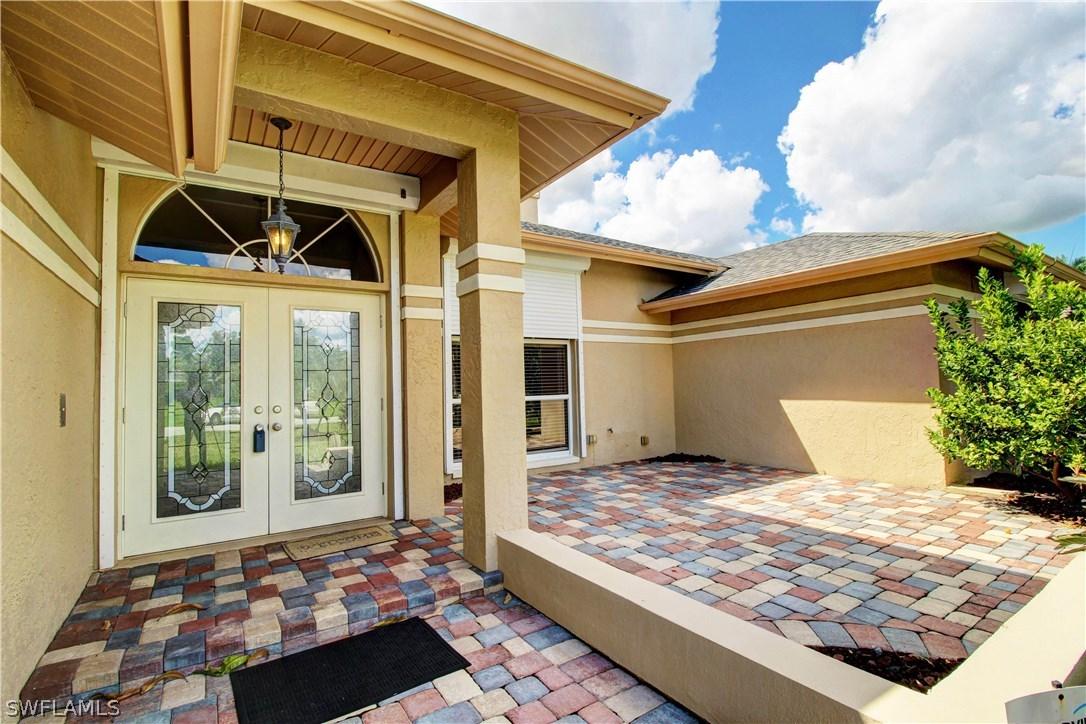 1060 SE 20th Pl., Cape Coral, FL 33990