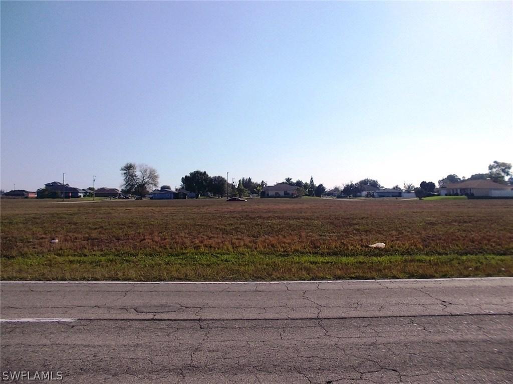 1832 Diplomat Pkwy., Cape Coral, FL 33909