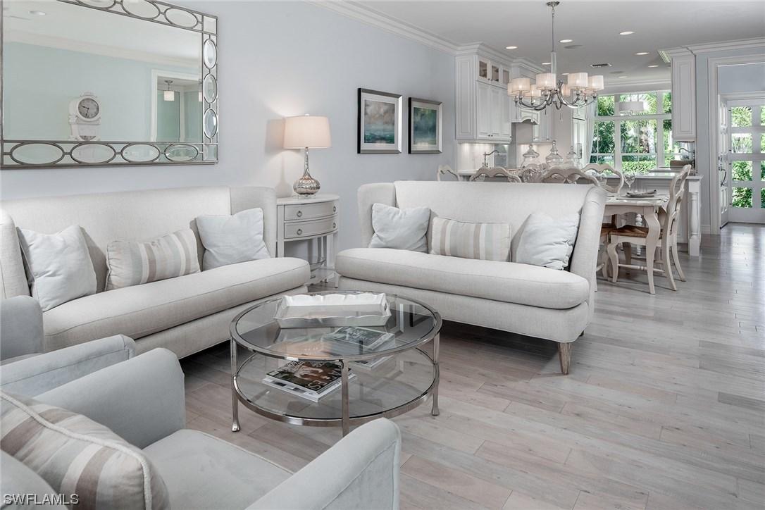 450 11th Ave. #1B, Naples, FL 34102