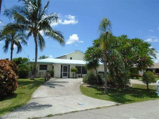 4220 SE 8th Pl., Cape Coral, FL 33904