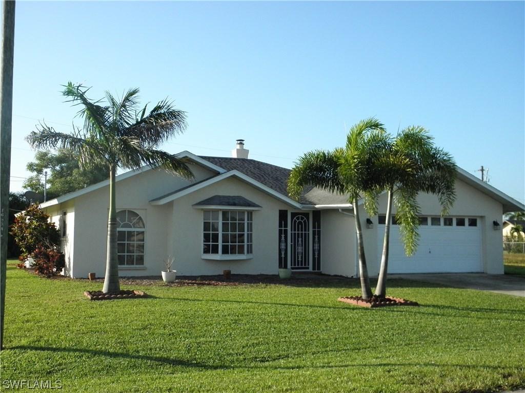 1214 SE 37th Ter., Cape Coral, FL 33904