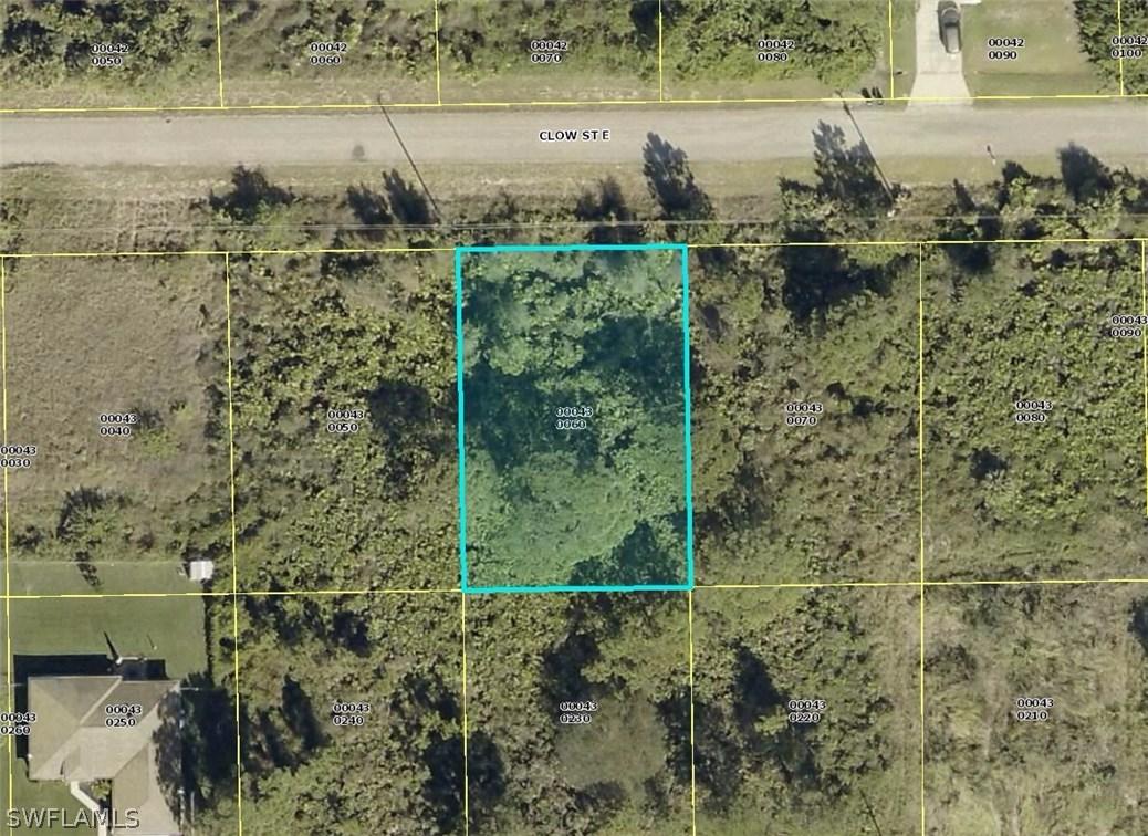 858 Clow St., Lehigh Acres, FL 33974