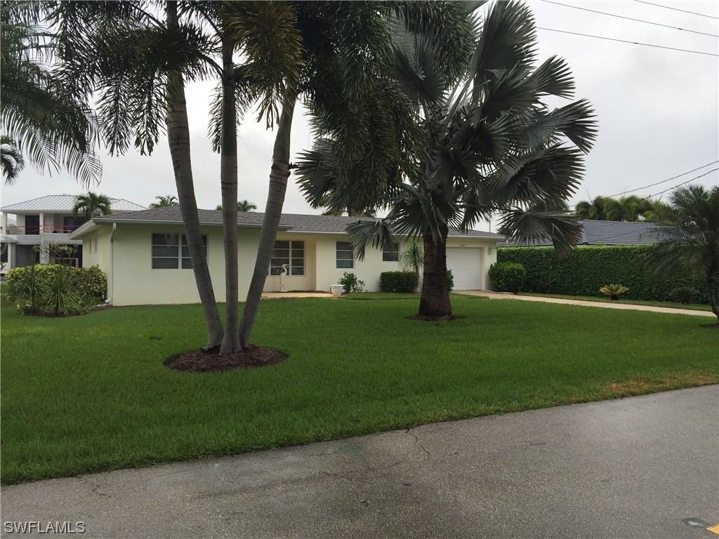 1539 Marlin Dr., Naples, FL 34102