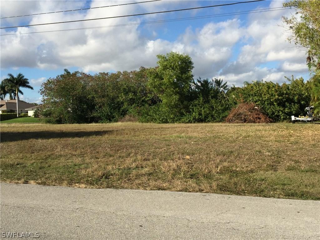 223 SW 47th Ter., Cape Coral, FL 33914